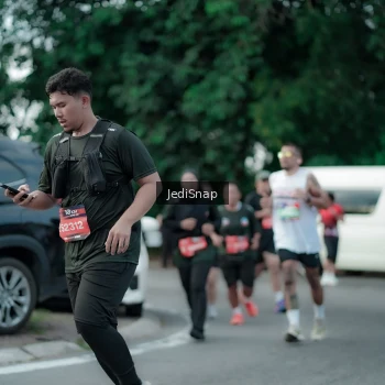 Runner Photo 3899797