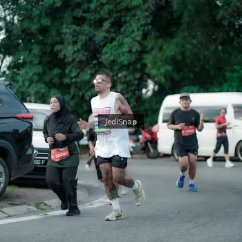 Runner Photo 3899822