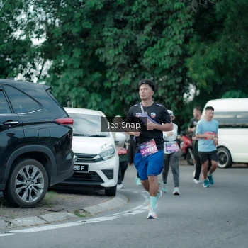 Runner Photo 3899882