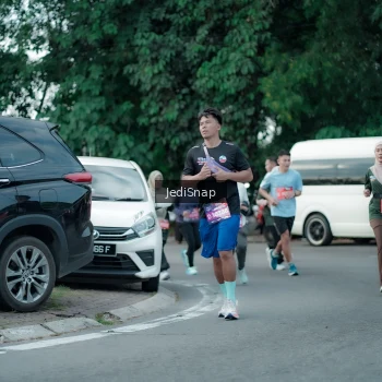 Runner Photo 3899883