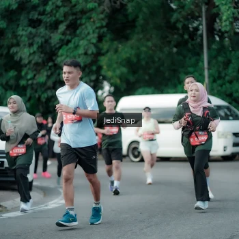 Runner Photo 3900004