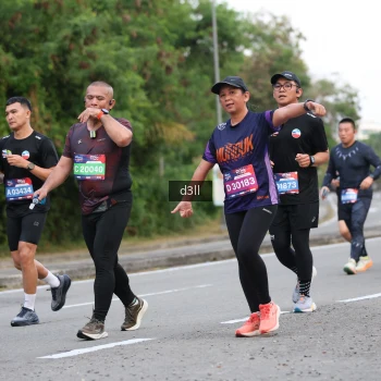 Runner Photo 3900027