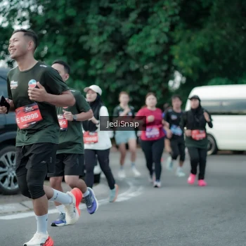 Runner Photo 3900078