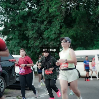 Runner Photo 3900097