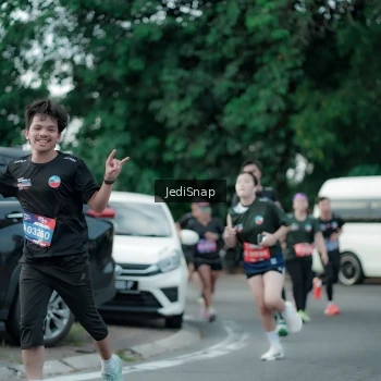 Runner Photo 3900175
