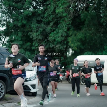 Runner Photo 3900196