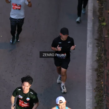 Runner Photo 3900270