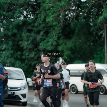 Runner Photo 3900284
