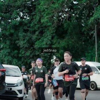 Runner Photo 3900286