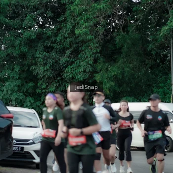 Runner Photo 3900323