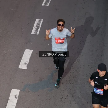 Runner Photo 3900367