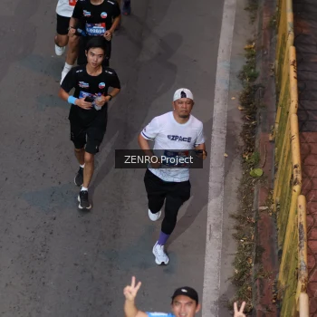 Runner Photo 3900412