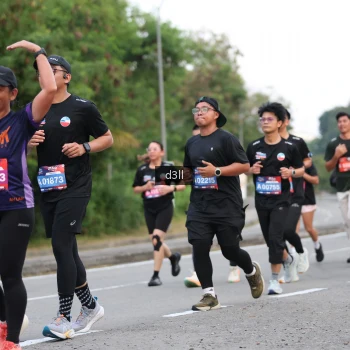 Runner Photo 3900446