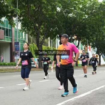 Runner Photo 3900454
