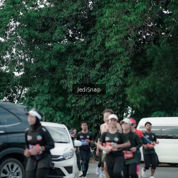 Runner Photo 3900505