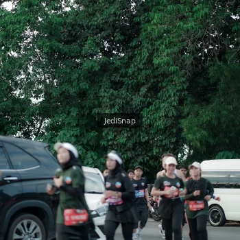 Runner Photo 3900559