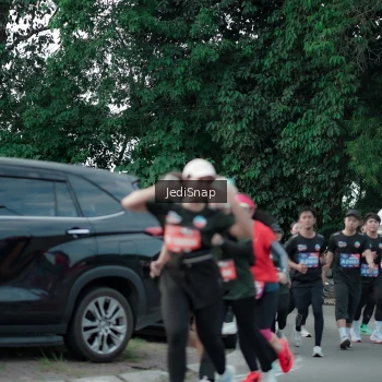 Runner Photo 3900663