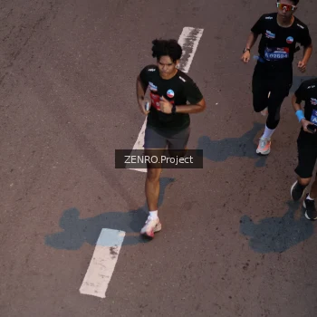Runner Photo 3900686