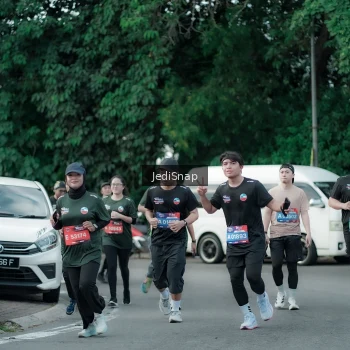 Runner Photo 3900707