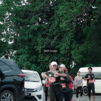 Runner Photo 3900736