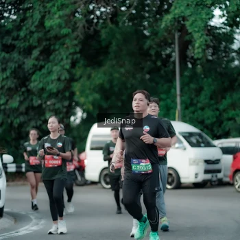 Runner Photo 3900797