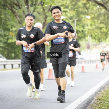 Runner Photo 3900925