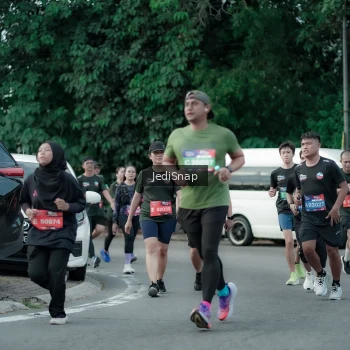 Runner Photo 3901057