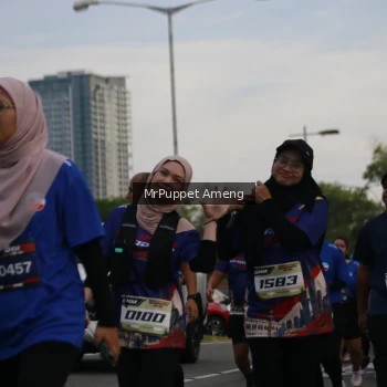 Runner Photo 3901170