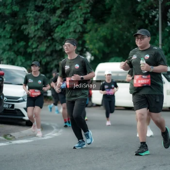 Runner Photo 3901174