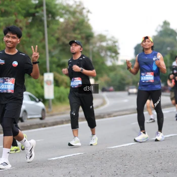 Runner Photo 3901499