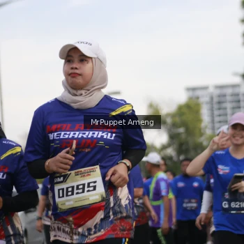 Runner Photo 3901615