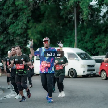 Runner Photo 3901696