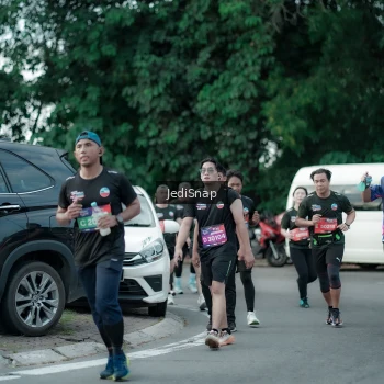 Runner Photo 3901712