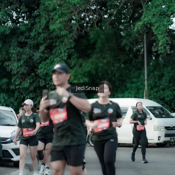 Runner Photo 3901759
