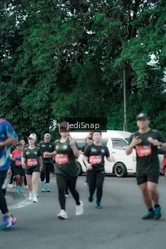 Runner Photo 3901760