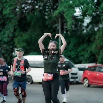 Runner Photo 3901877