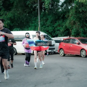 Runner Photo 3902015