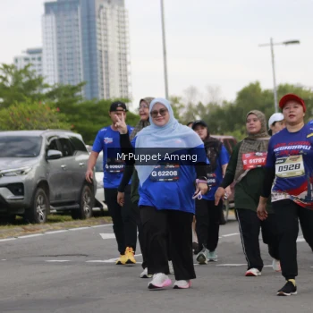 Runner Photo 3902024