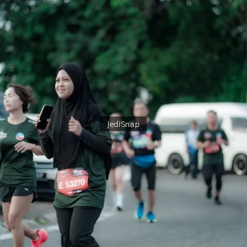 Runner Photo 3902125