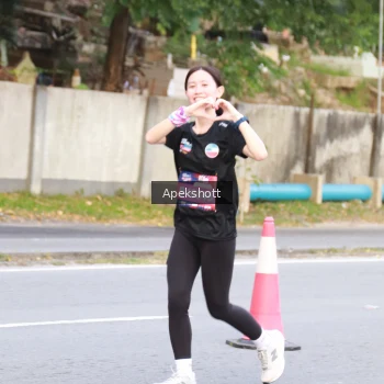 Runner Photo 3902366