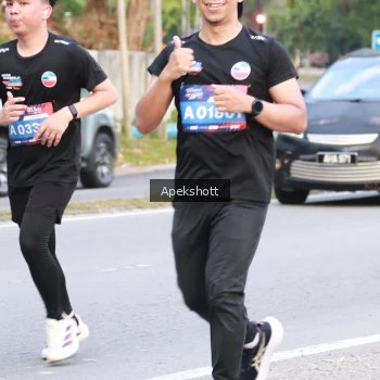 Runner Photo 3902486