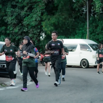 Runner Photo 3902645