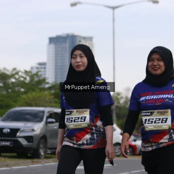 Runner Photo 3902667