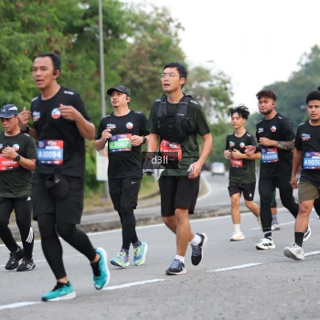 Runner Photo 3902741