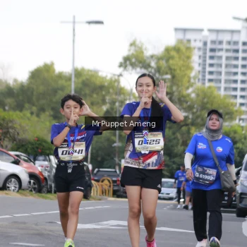 Runner Photo 3902914