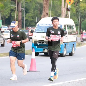 Runner Photo 3902932