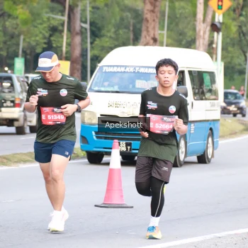 Runner Photo 3902956