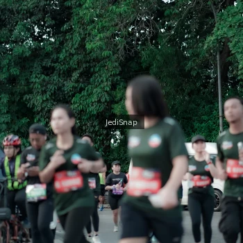 Runner Photo 3902959