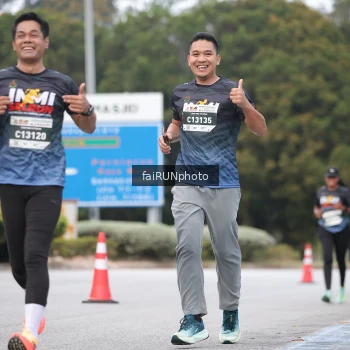 Runner Photo 3902968