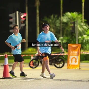 Runner Photo 3903045